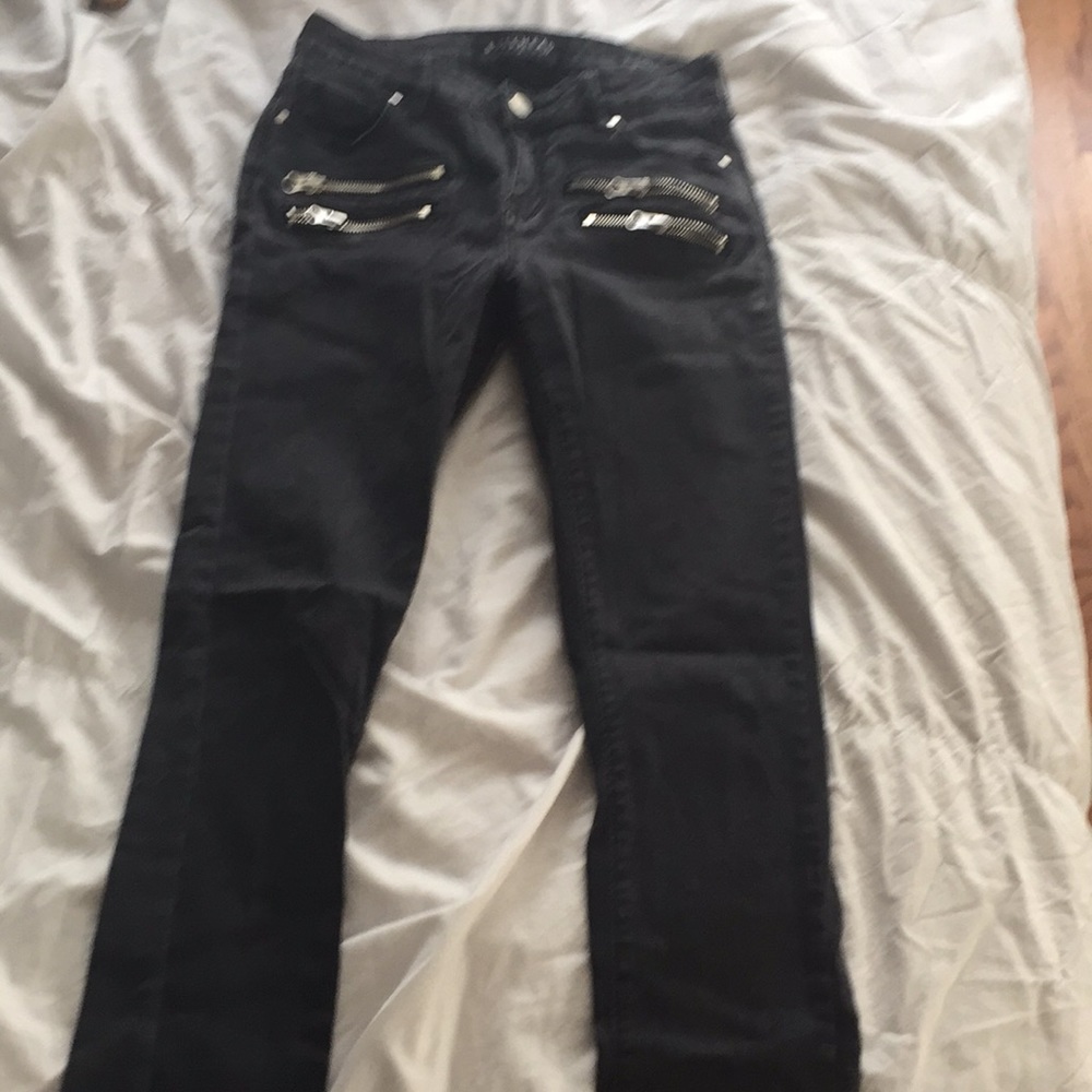 Black skinny jeans